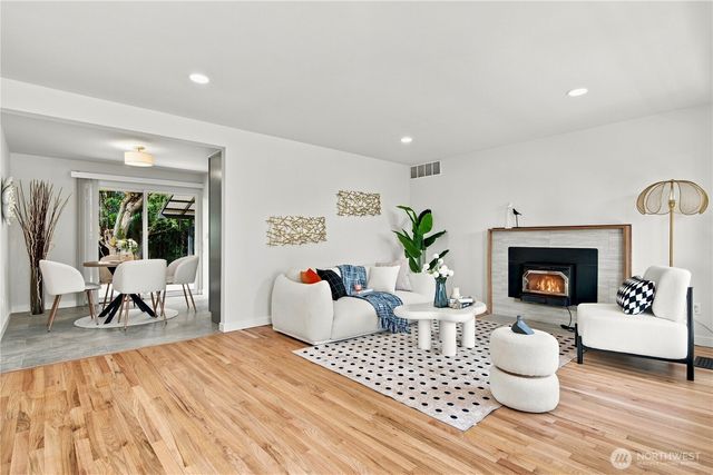 16631 116th Place SE, Renton, WA 98058