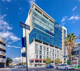 3223 W 6th 205, Los Angeles, CA 90020