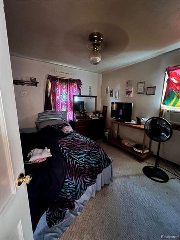 3420 Mackinaw Street, Saginaw, MI 48602