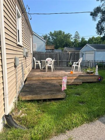 3420 Mackinaw Street, Saginaw, MI 48602