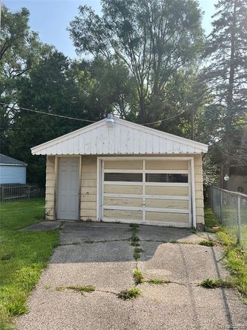 3420 Mackinaw Street, Saginaw, MI 48602