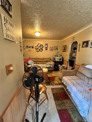 3420 Mackinaw Street, Saginaw, MI 48602