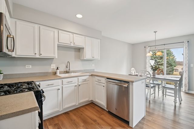 533 Mallard Lane C, Sugar Grove, IL 60554