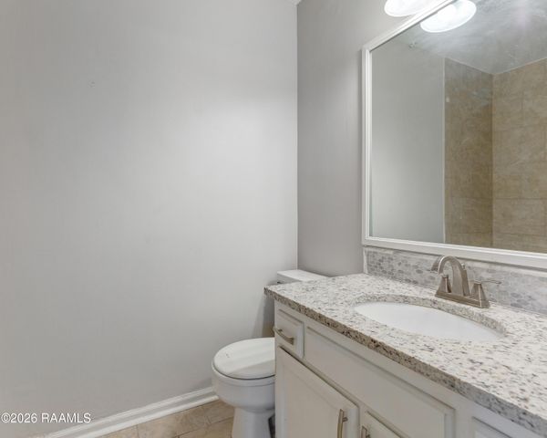 130 E Pamela Drive, Lafayette, LA 70506