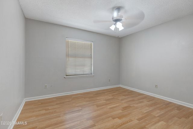 130 E Pamela Drive, Lafayette, LA 70506