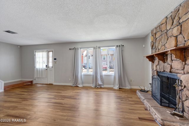 130 E Pamela Drive, Lafayette, LA 70506