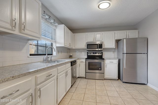 130 E Pamela Drive, Lafayette, LA 70506