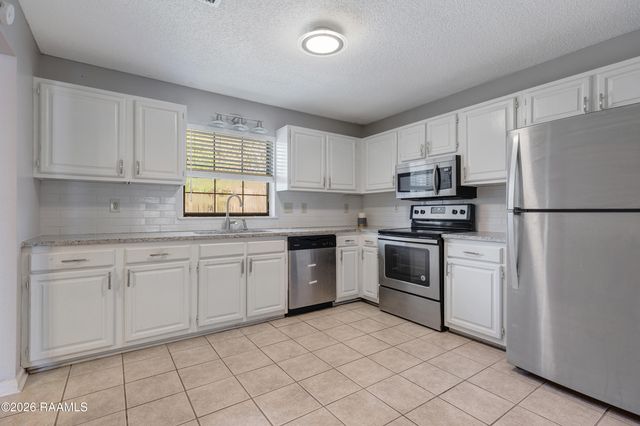 130 E Pamela Drive, Lafayette, LA 70506