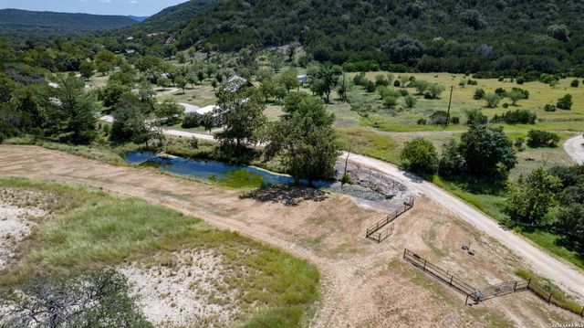 2242 Patterson Creek, Leakey, TX 78873