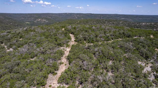 2242 Patterson Creek, Leakey, TX 78873