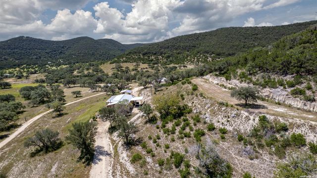 2242 Patterson Creek, Leakey, TX 78873