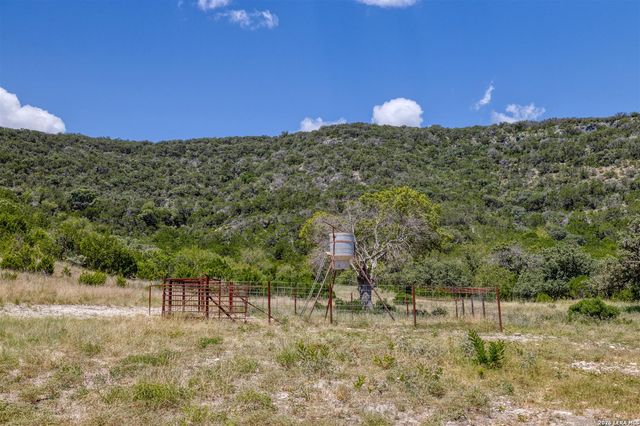 2242 Patterson Creek, Leakey, TX 78873