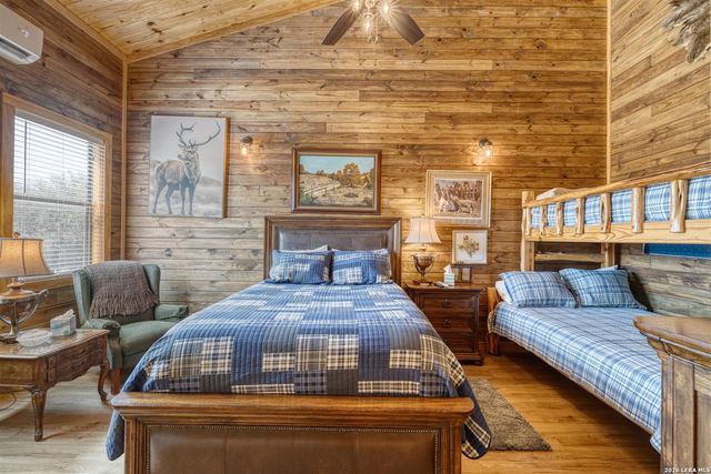 2242 Patterson Creek, Leakey, TX 78873