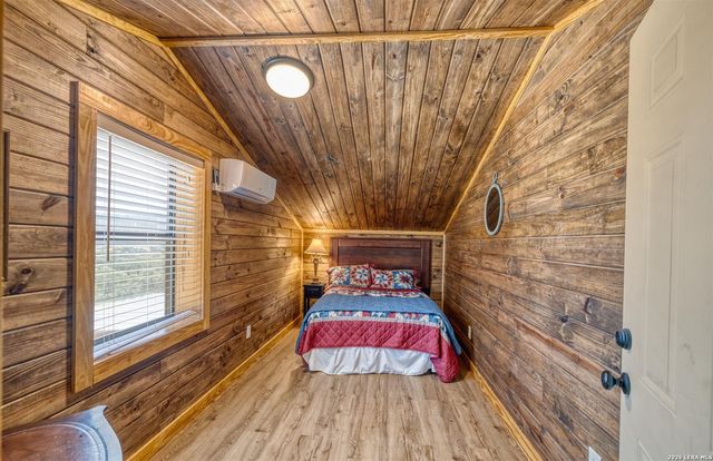 2242 Patterson Creek, Leakey, TX 78873