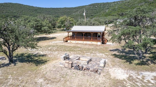 2242 Patterson Creek, Leakey, TX 78873