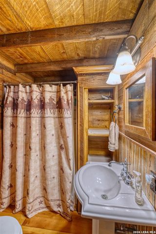 2242 Patterson Creek, Leakey, TX 78873