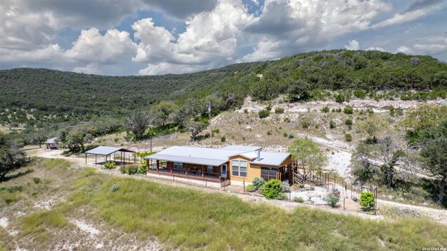2242 Patterson Creek, Leakey, TX 78873