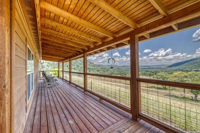 2242 Patterson Creek, Leakey, TX 78873