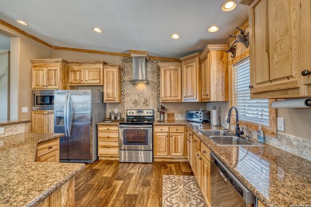 2242 Patterson Creek, Leakey, TX 78873