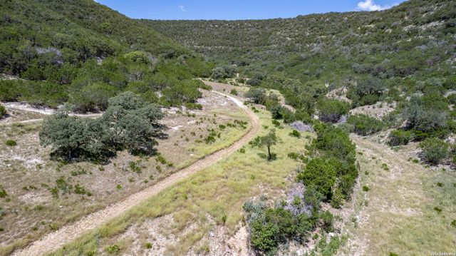 2242 Patterson Creek, Leakey, TX 78873