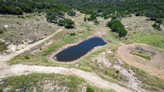 2242 Patterson Creek, Leakey, TX 78873