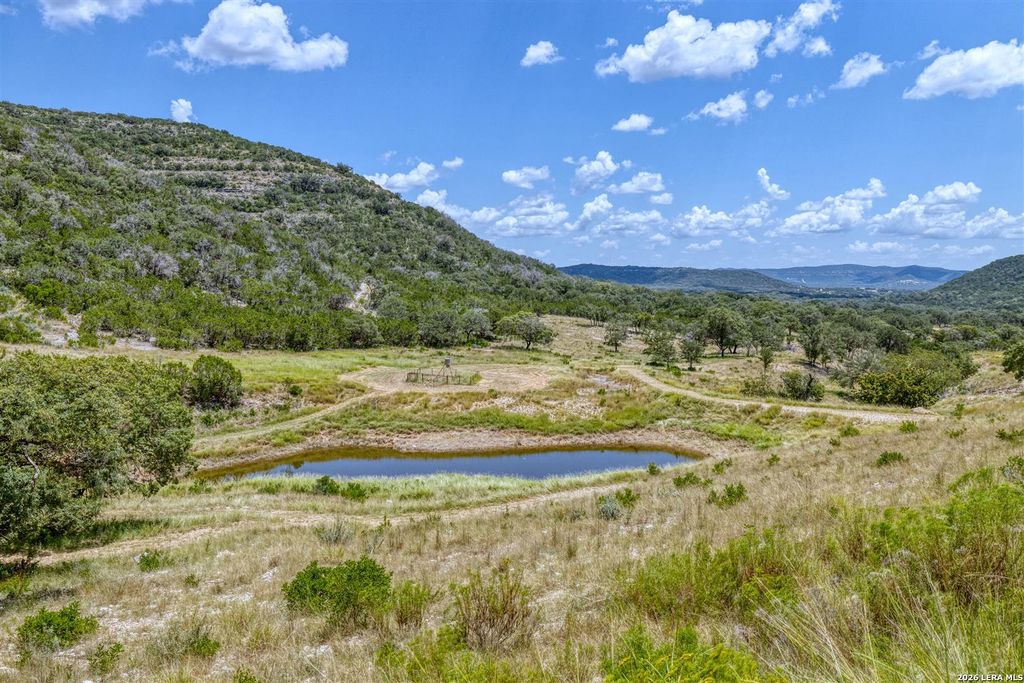 2242 Patterson Creek, Leakey, TX 78873