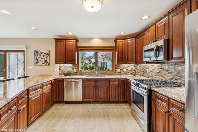 1427 Brandywine Drive, Munster, IN 46321