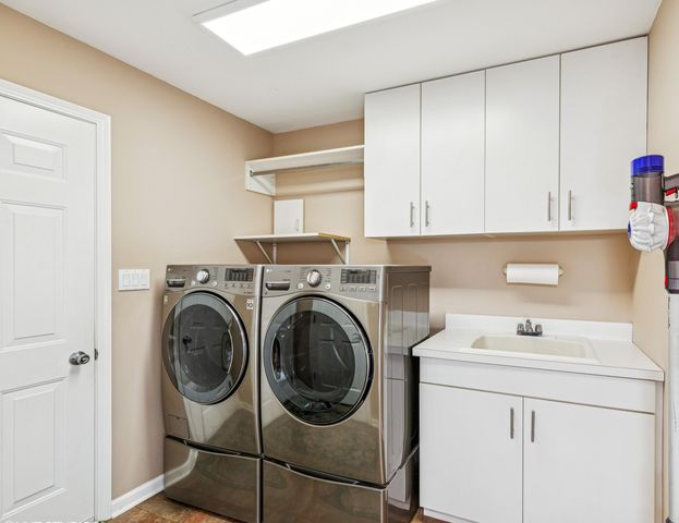 1427 Brandywine Drive, Munster, IN 46321