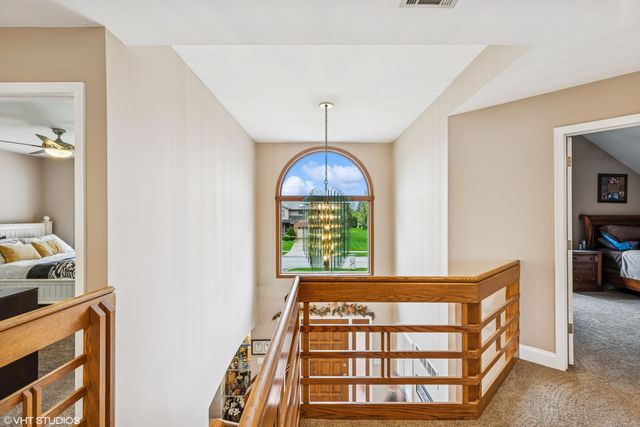 1427 Brandywine Drive, Munster, IN 46321