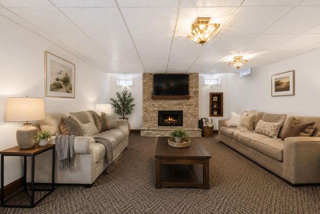 1427 Brandywine Drive, Munster, IN 46321