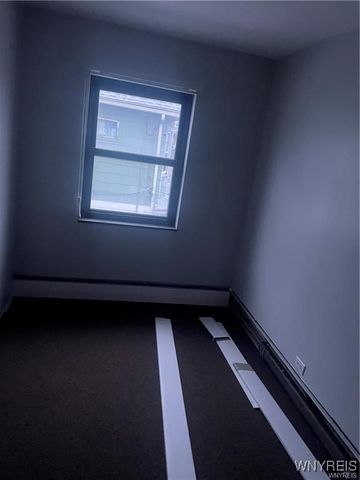 36 Flohr Avenue, West Seneca, NY 14224