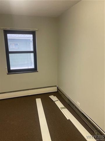 36 Flohr Avenue, West Seneca, NY 14224