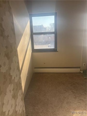 36 Flohr Avenue, West Seneca, NY 14224