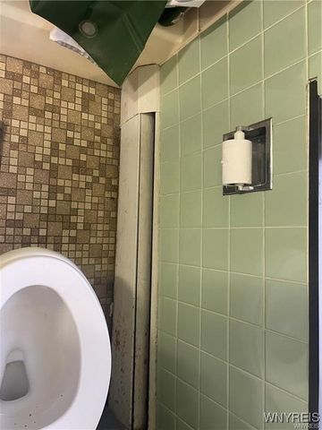 36 Flohr Avenue, West Seneca, NY 14224