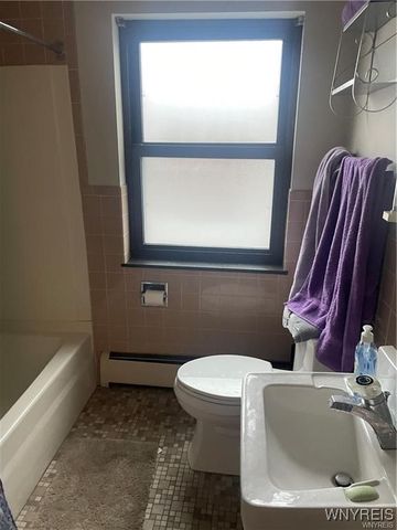 36 Flohr Avenue, West Seneca, NY 14224