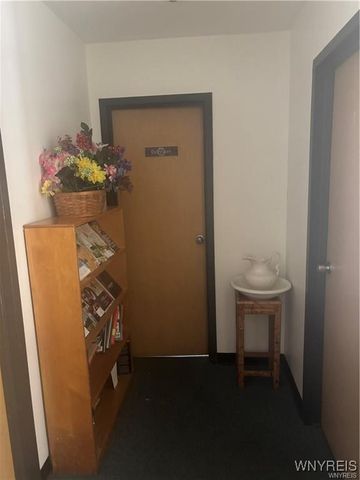 36 Flohr Avenue, West Seneca, NY 14224