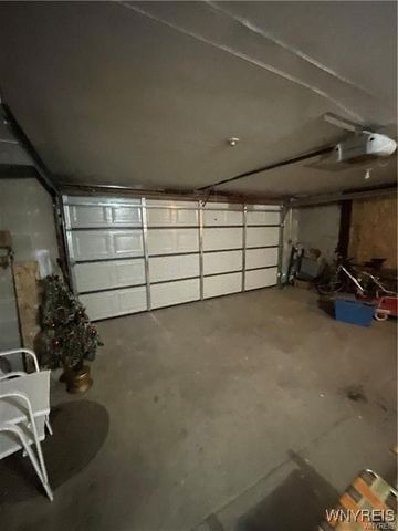 36 Flohr Avenue, West Seneca, NY 14224