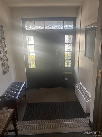 36 Flohr Avenue, West Seneca, NY 14224