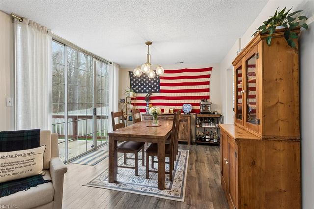 812 Greystone TRCE, Newport News, VA 23602