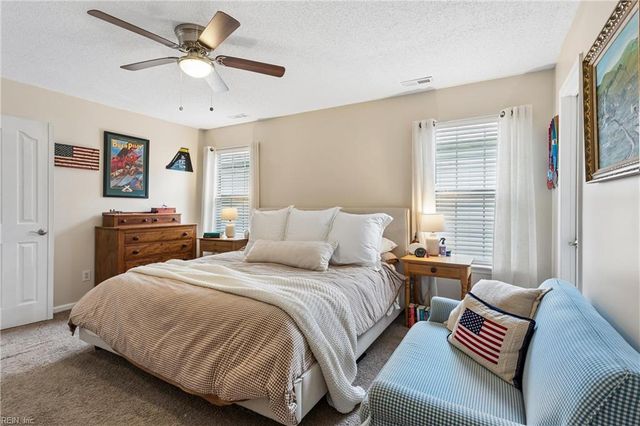 812 Greystone TRCE, Newport News, VA 23602