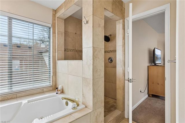 812 Greystone TRCE, Newport News, VA 23602