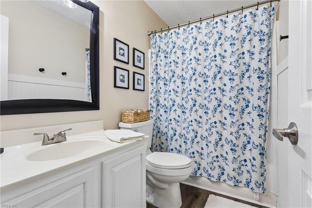 812 Greystone TRCE, Newport News, VA 23602