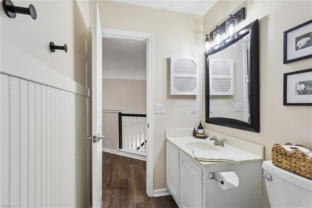 812 Greystone TRCE, Newport News, VA 23602