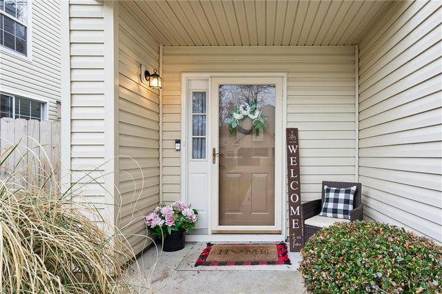 812 Greystone TRCE, Newport News, VA 23602