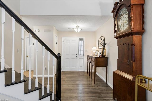 812 Greystone TRCE, Newport News, VA 23602