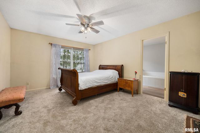 5200 N Knoxville Ave Apt 107N, Peoria, IL 61614