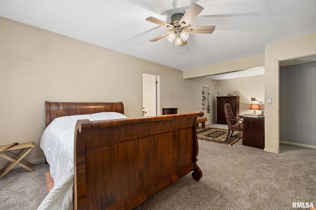 5200 N Knoxville Ave Apt 107N, Peoria, IL 61614