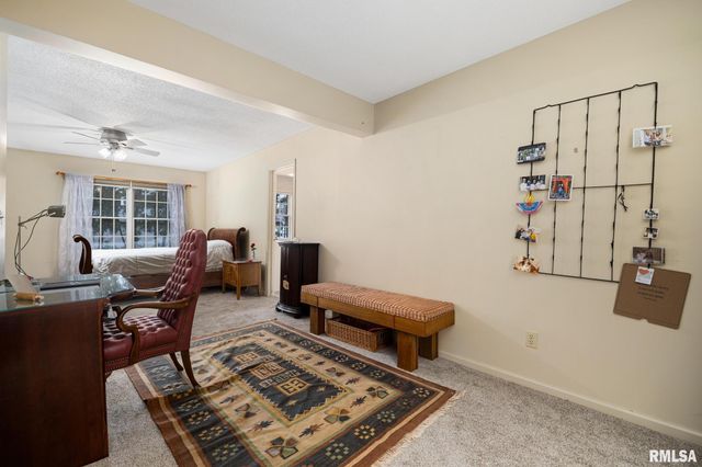 5200 N Knoxville Ave Apt 107N, Peoria, IL 61614