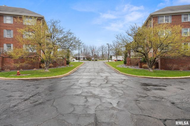 5200 N Knoxville Ave Apt 107N, Peoria, IL 61614