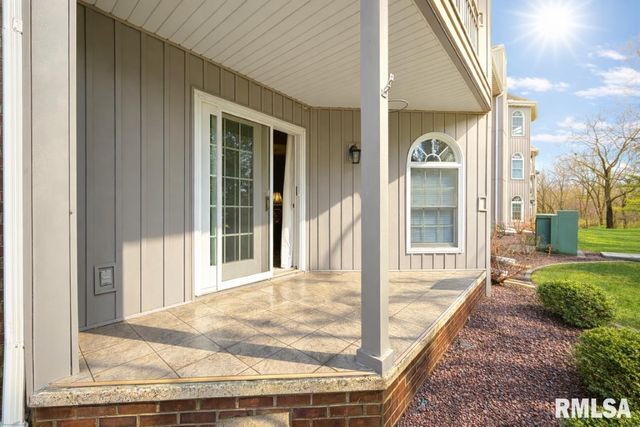 5200 N Knoxville Ave Apt 107N, Peoria, IL 61614